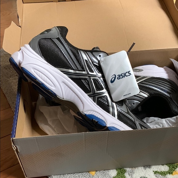 Asics Other - Asics Black and White Athletic Shoes with Mesh Upper